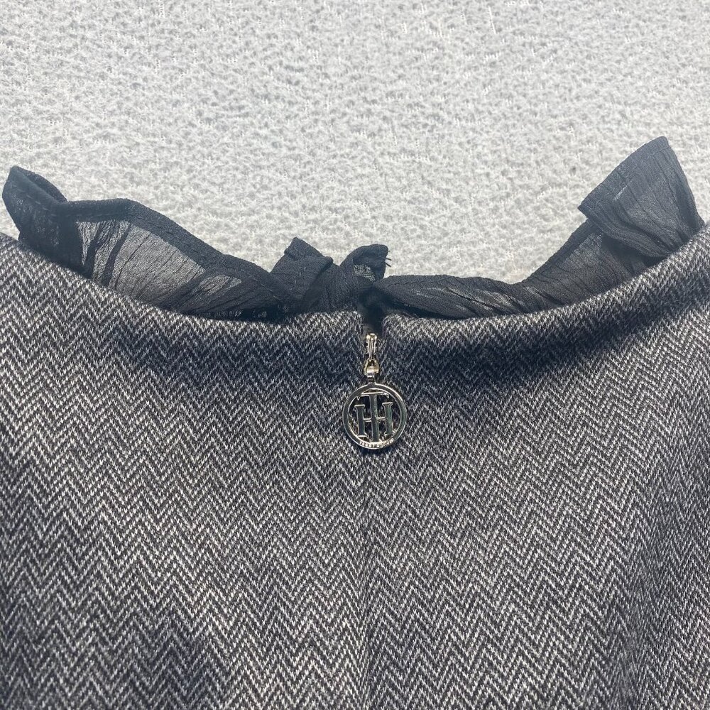 Tommy Hilfiger Women's Gray Herringbone Self Tie Neck Cropped Jumpsuit Size 8 - Picture 10 of 13